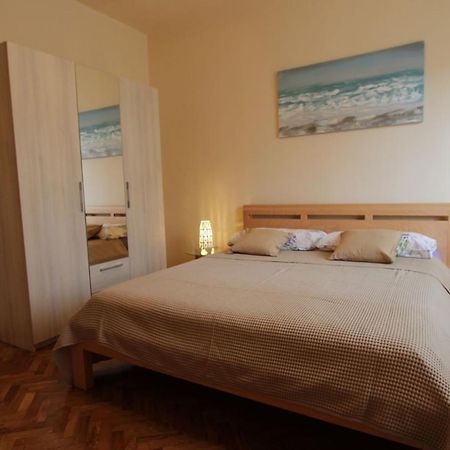 Apartment Studio Ljutic Malinska Εξωτερικό φωτογραφία